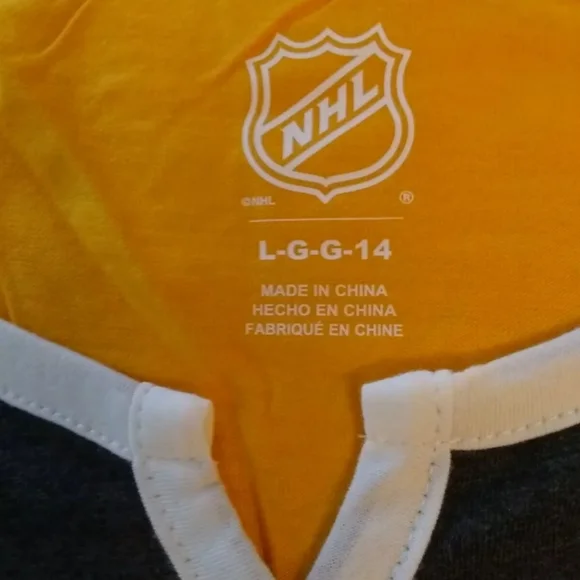 Girl’s NHL Boston Bruins Short Sleeve T-Shirt Tee Size L (14) NWT. Fan Team Cute - Picture 5 of 7